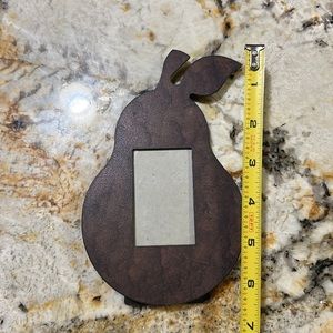 PEAR picture frame. Metal rustic brown. Super cute!  See measurements.